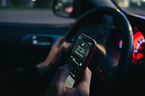 Distracted driving car accidents 1